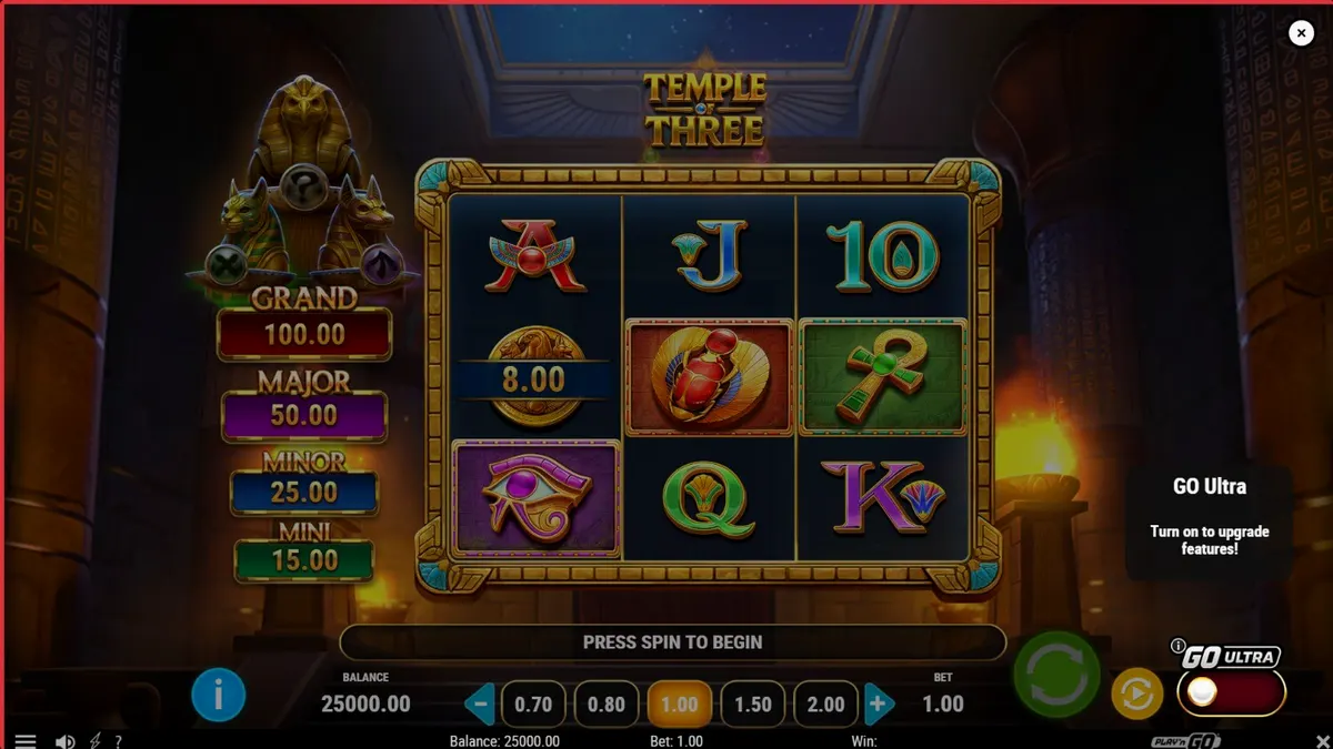 Temple of Three slot machine interface na may temang Egyptian
